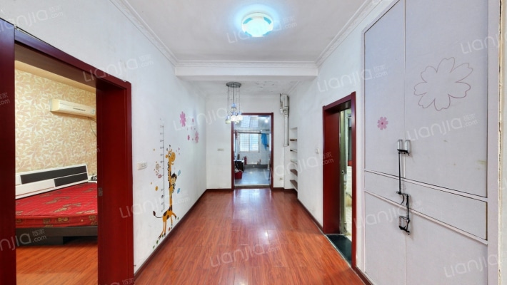 银河里二手房实景图