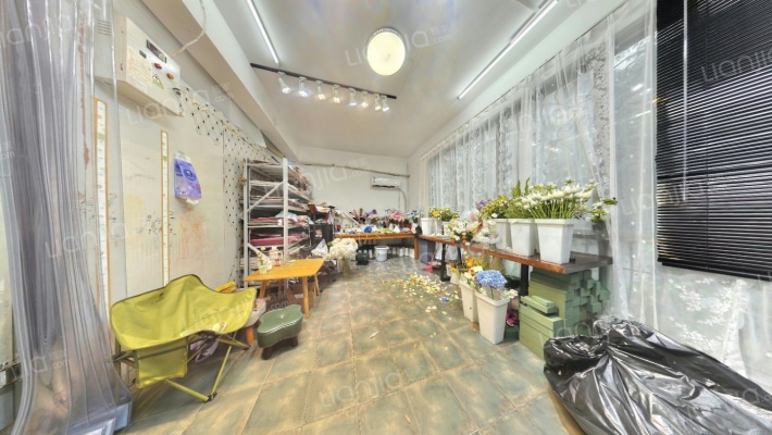 莲花山庄一村二手房实景图