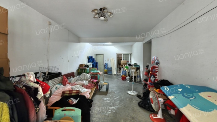 万和小区二手房实景图