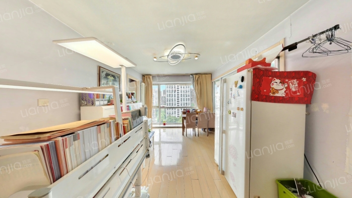 后现代城C区二手房实景图