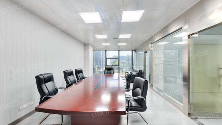 东合发展中心二手房实景图