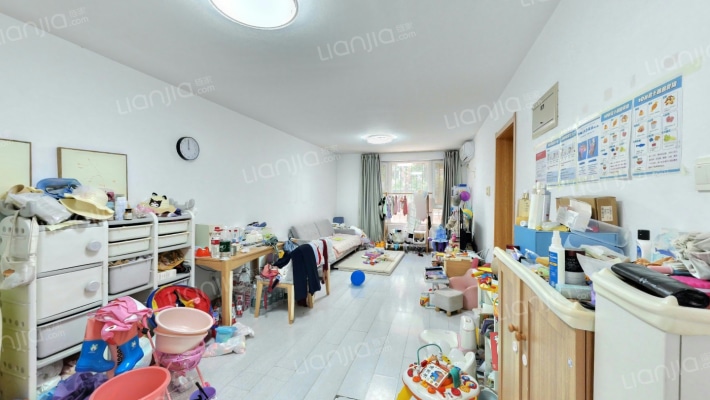 龙腾苑四区二手房实景图