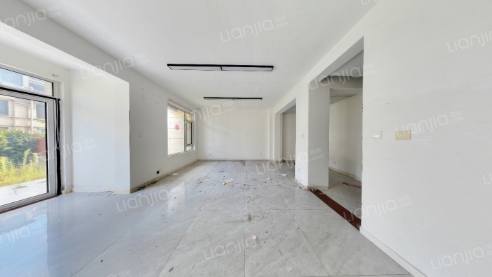 海铭听涛别院二手房实景图