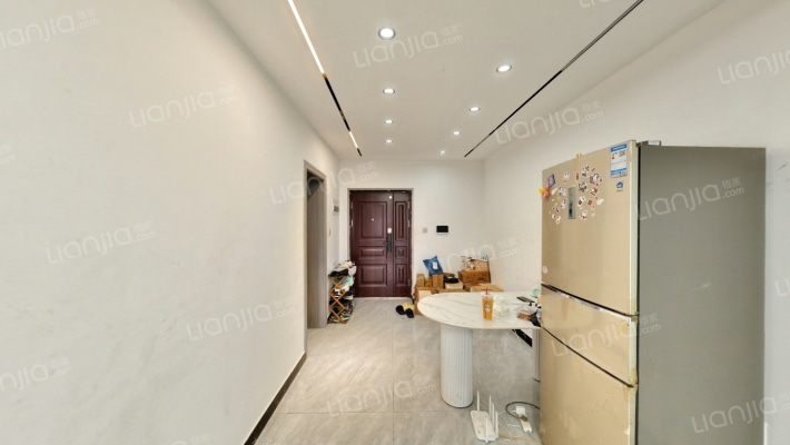 闲景荷居二手房实景图