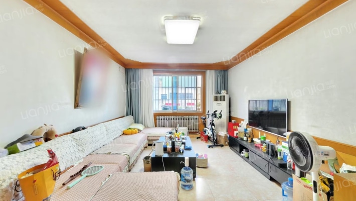 体育场小区二手房实景图
