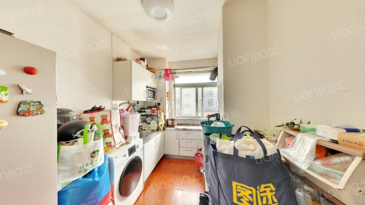 新中西里二手房实景图