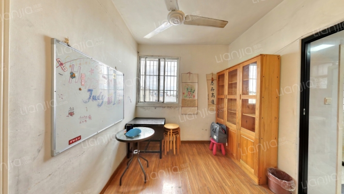石皮路小区二手房实景图
