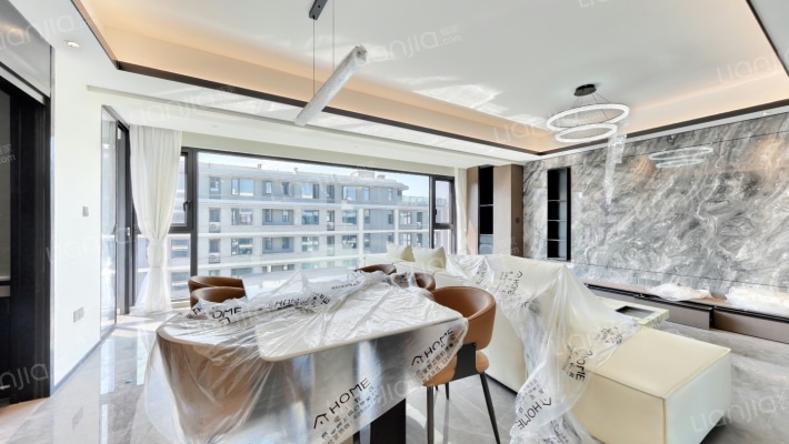 中粮保利天玺壹号二期悦颂二手房实景图