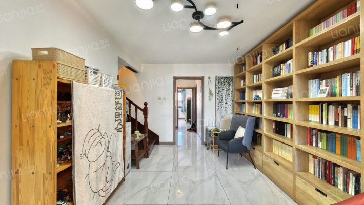 桃杨路教师楼二手房实景图