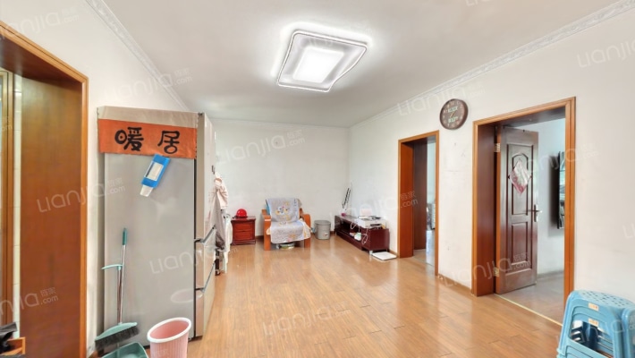 凤南街22号二手房实景图