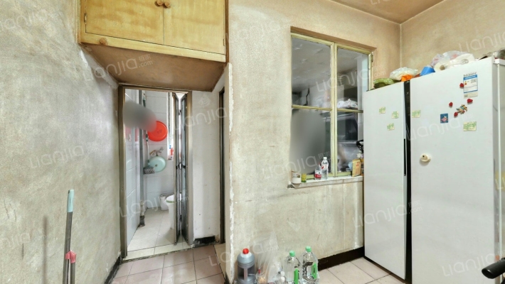 六建二手房实景图
