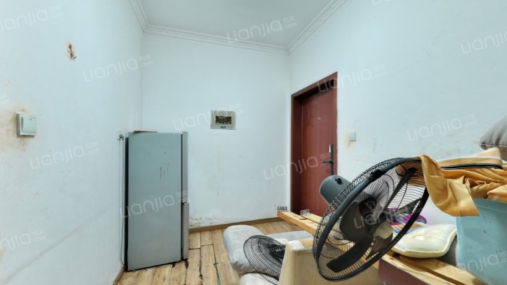 南新逸苑二手房实景图