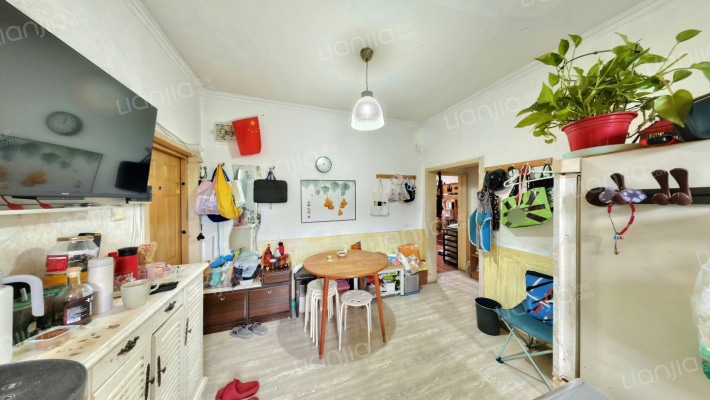背阴胡同37号院二手房实景图