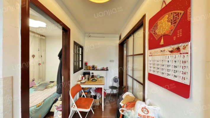 上影公寓二手房实景图