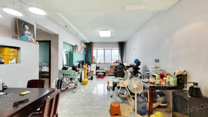 鹅公岩大厦二手房实景图