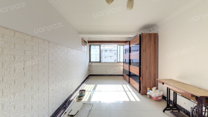 思凡花苑一街坊二手房实景图