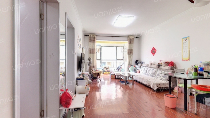 香克林小镇二手房实景图