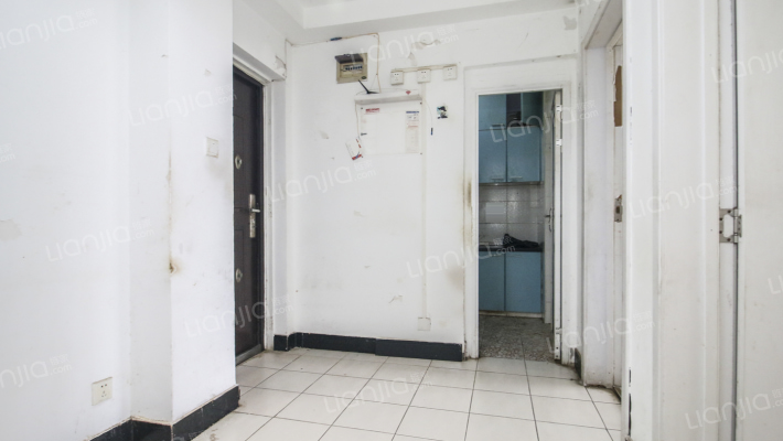 万航小区二手房实景图