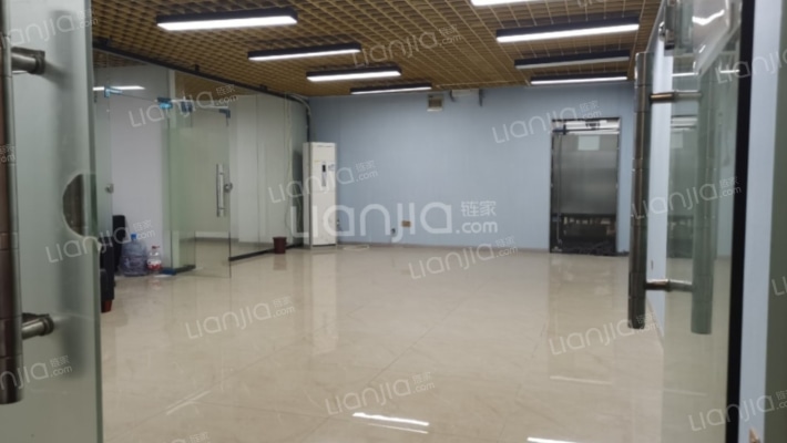 万科中心二手房实景图