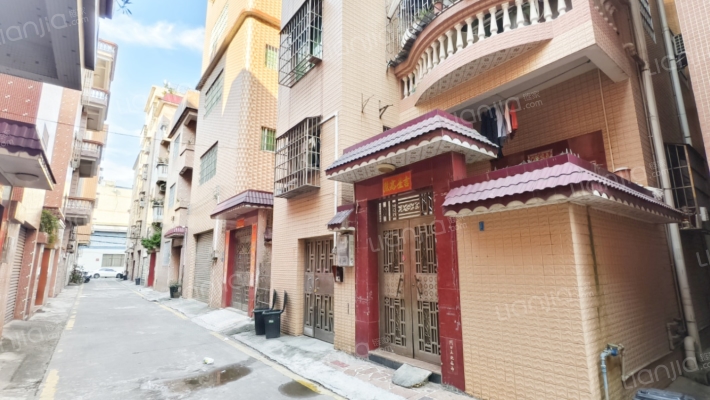 东城新村二手房实景图