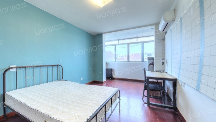 四平路2065弄二手房实景图