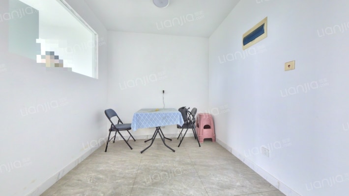 崧泽华城华中苑二区二手房实景图