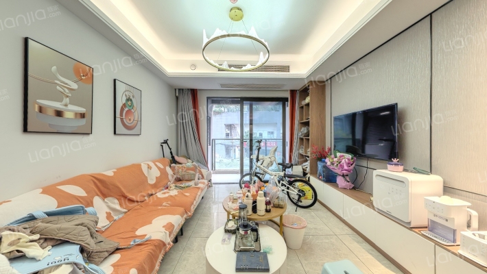 融创玖御南滨二手房实景图