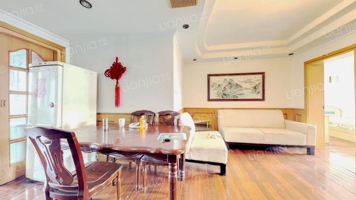 由由三村二手房实景图