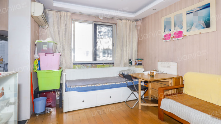 共和新路4555弄二手房实景图