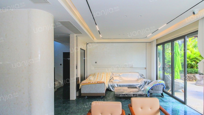 亚龙湾·龙溪悦墅二手房实景图