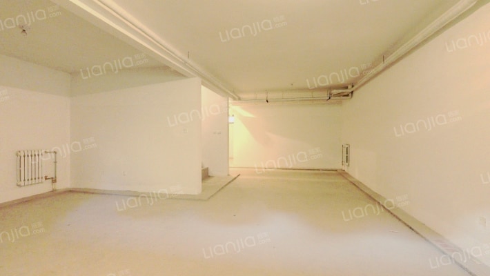 万通龙山逸墅二手房实景图