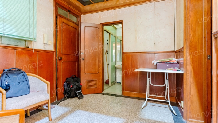 洛川中路952弄二手房实景图