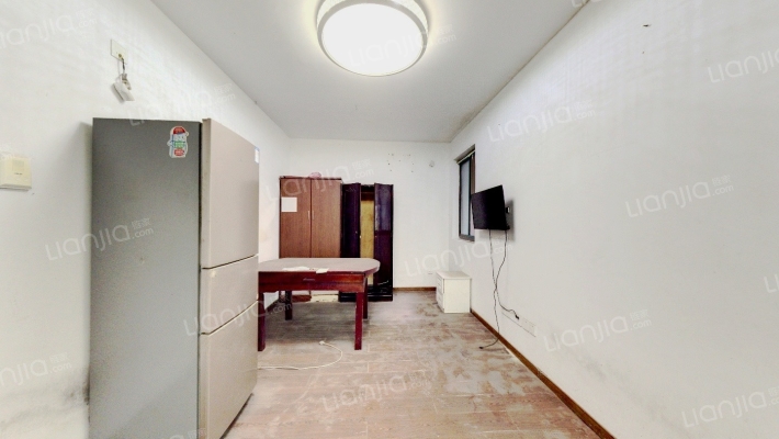 紫华佳苑二手房实景图