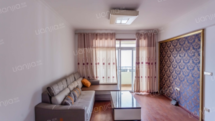 圣天湖西岸二手房实景图