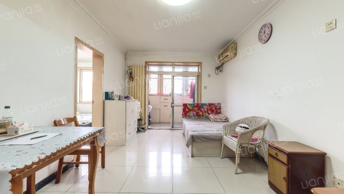 石佛营东里128号院二手房实景图