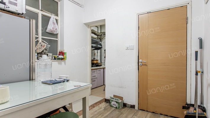 兰溪路231弄二手房实景图