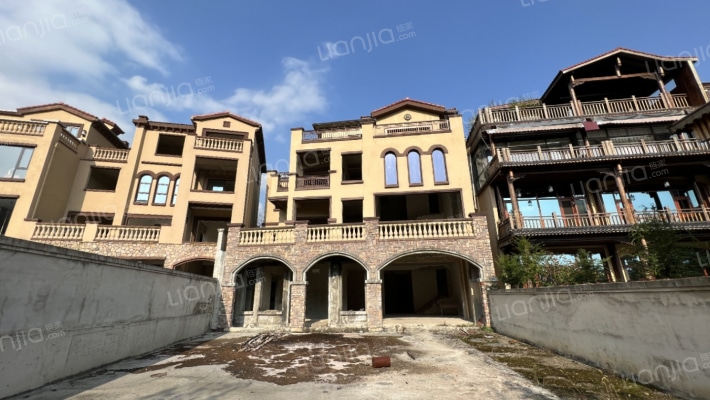 保利公园2010翡丽云邸·玉带二手房实景图