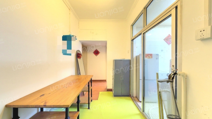 铁路宿舍二手房实景图