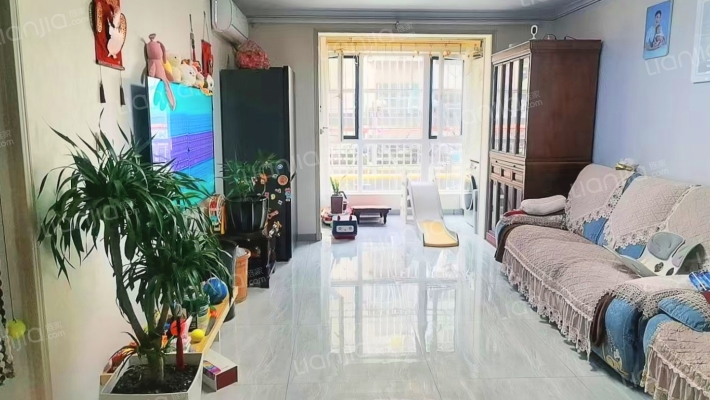 华鹰雅苑二手房实景图