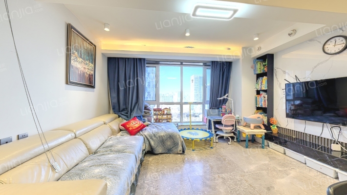 后现代城C区二手房实景图