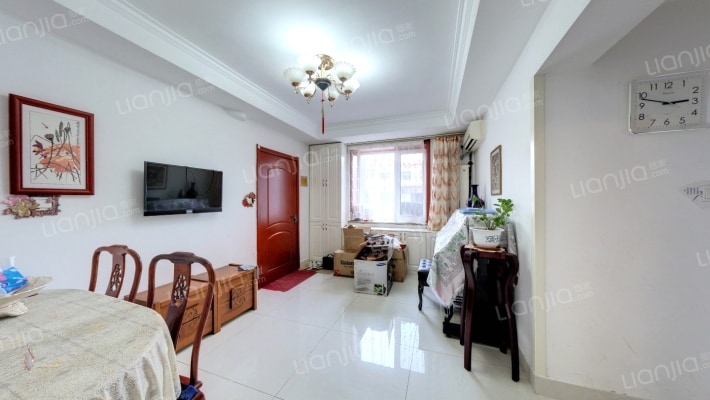 红旗大街64号院二手房实景图