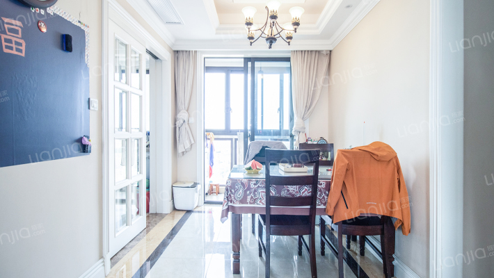 外外滩二手房实景图