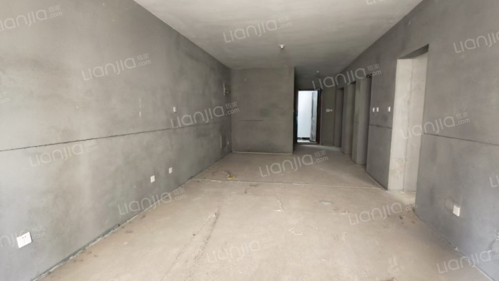 万源雅筑二手房实景图