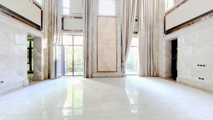 九章别墅二手房实景图