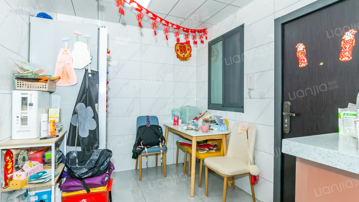 曲一花苑二手房实景图