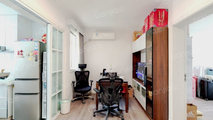 体育花苑二手房实景图