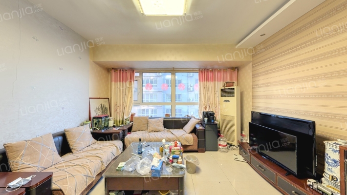 中铁大厦二手房实景图