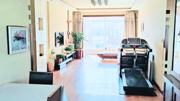 新龙华城一期二手房实景图