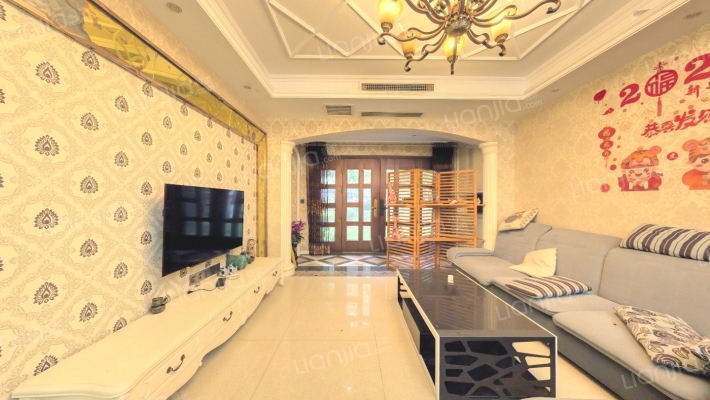 中渝滨江壹号A区二手房实景图