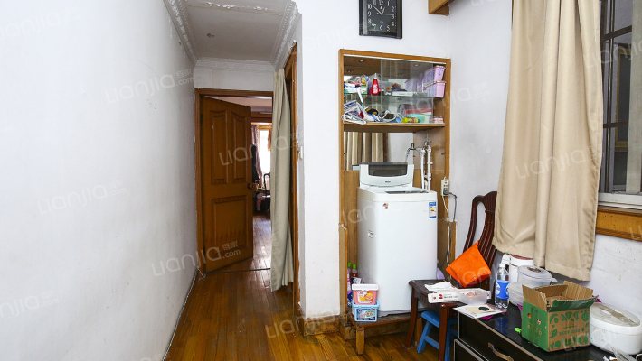 三门路358弄二手房实景图